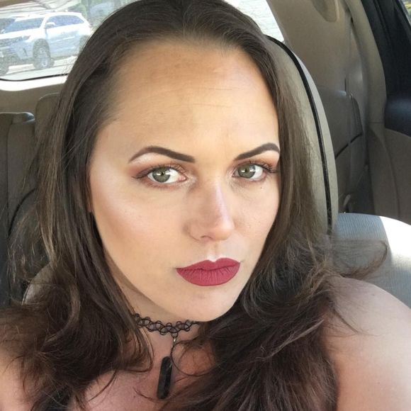 Meet your Posher, Cassidi - Picture 1 of 1